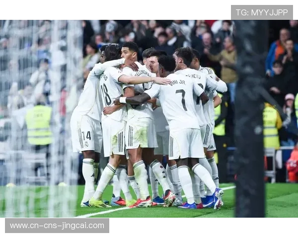 皇马客场三连胜紧追巴萨,姆巴佩组合合轰28球 皇马客场三连胜紧追巴萨,姆巴佩组合合轰28球